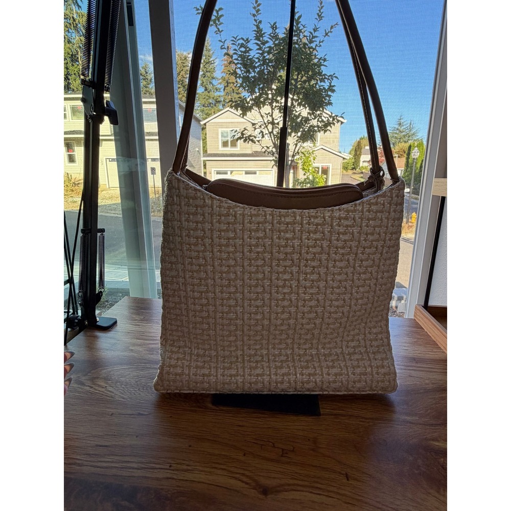 Fossil Woven Straw Shoulder Bag Cream Tan Wood Key Charm Summer Tote